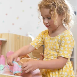 Kitchens & Play Centers>Melissa & Doug Baby Care Center and Accessory Sets