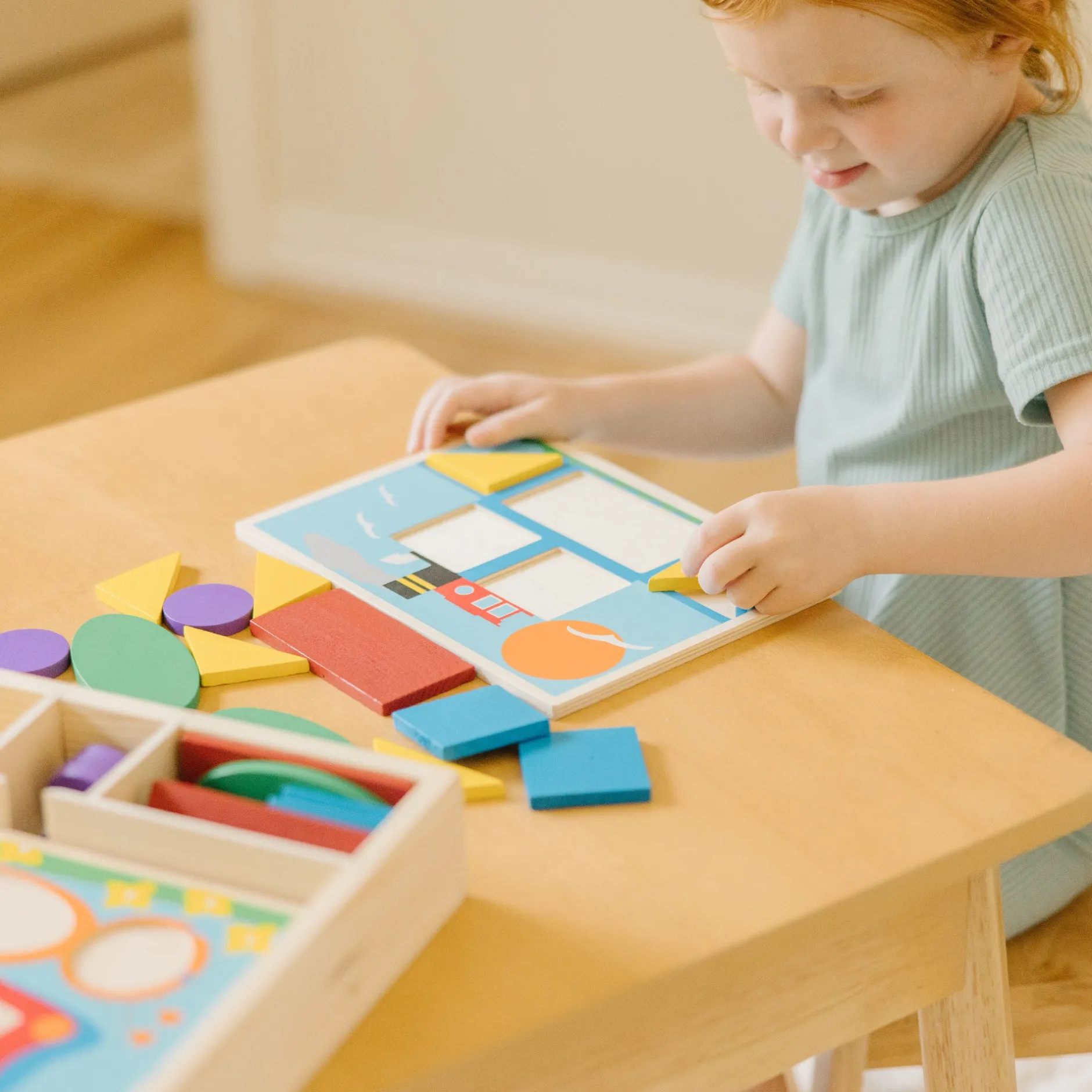 Colors & Shapes>Melissa & Doug Beginner Pattern Blocks