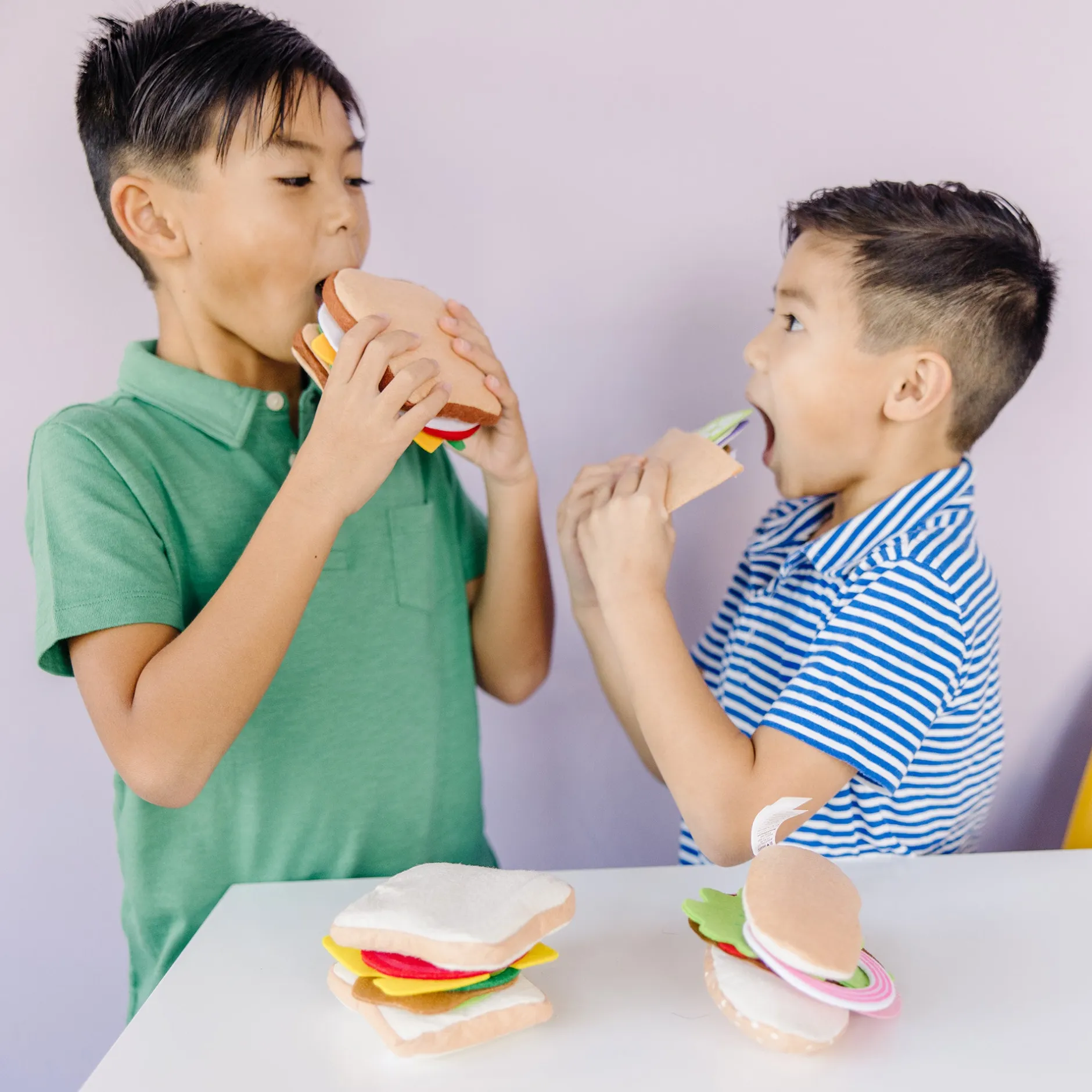 Play Food & Play Sets>Melissa & Doug Felt Food Sandwich Play Set