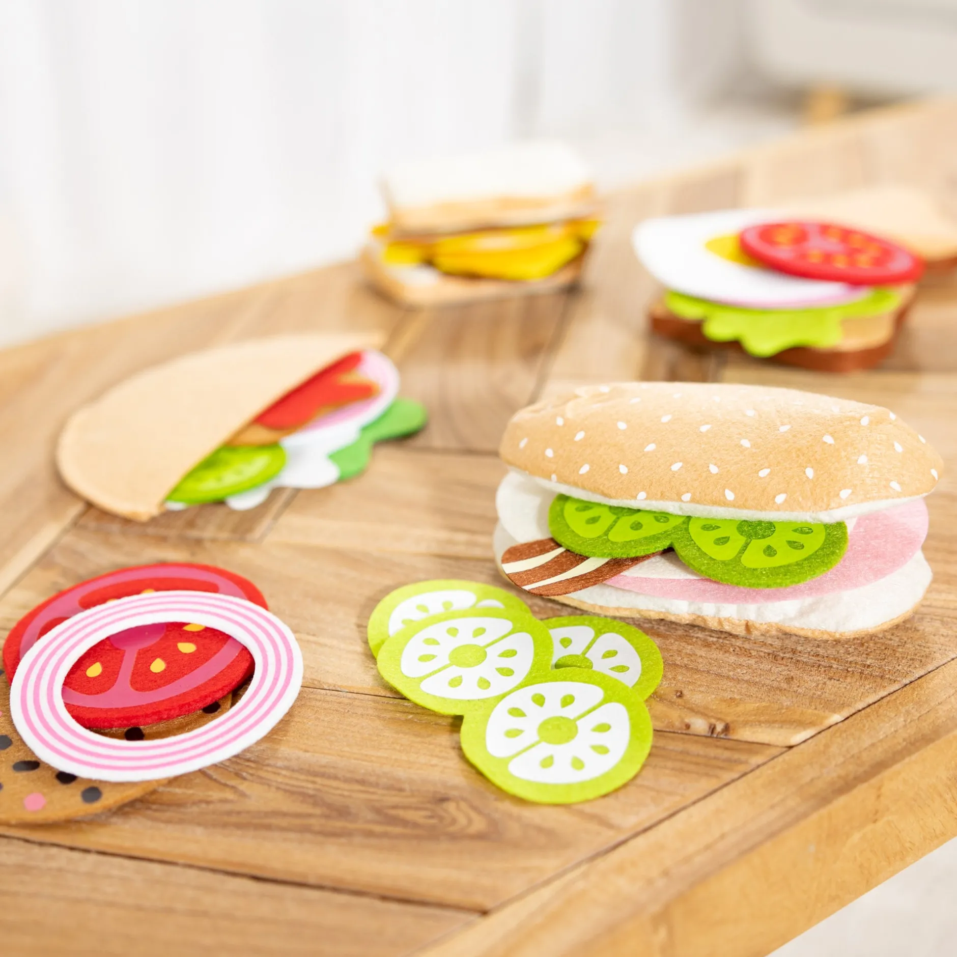 Play Food & Play Sets>Melissa & Doug Felt Food Sandwich Play Set