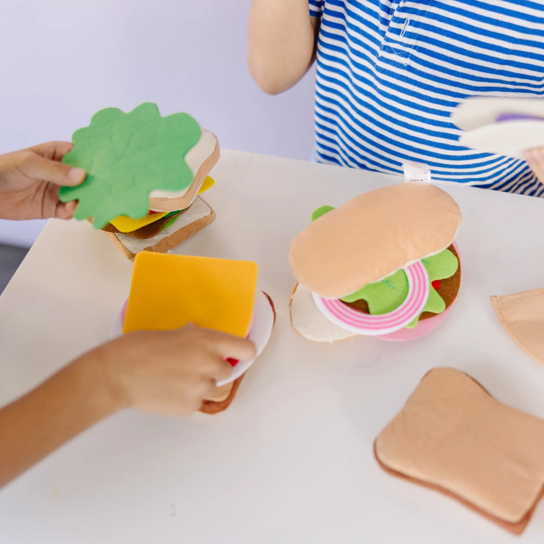 Play Food & Play Sets>Melissa & Doug Felt Food Sandwich Play Set
