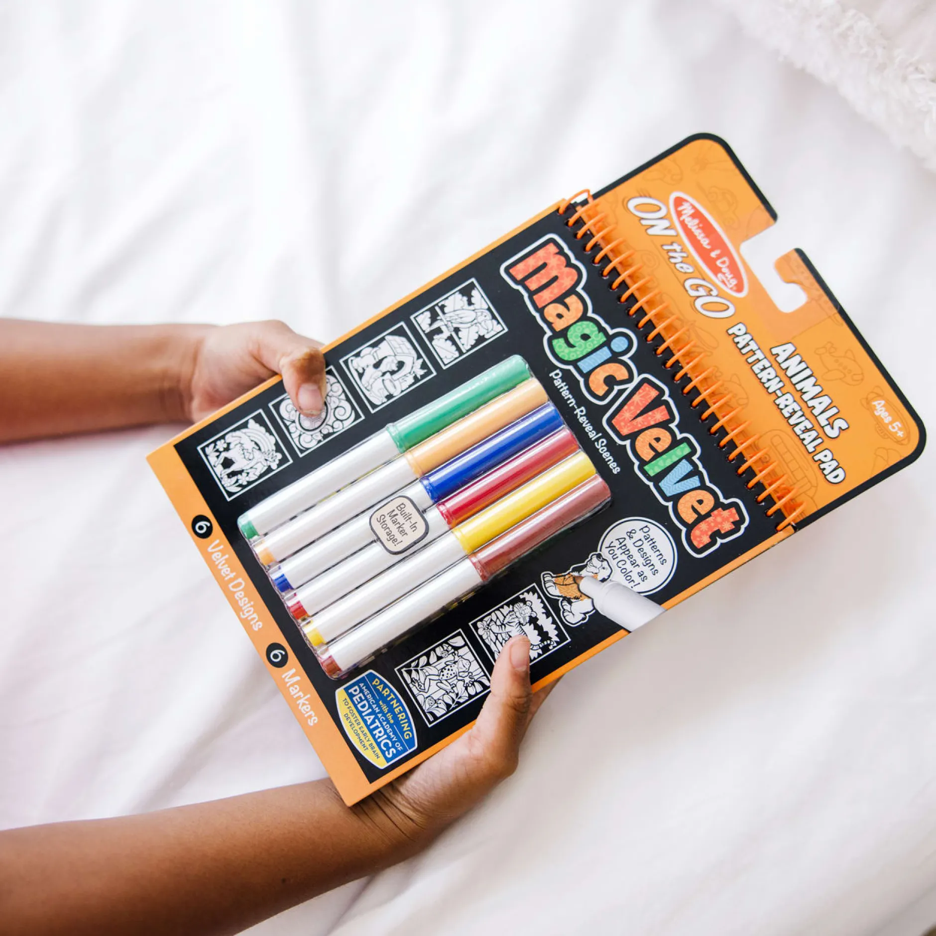 Activity Books>Melissa & Doug Magic Velvet Animal Scenes - On the Go Travel Activity
