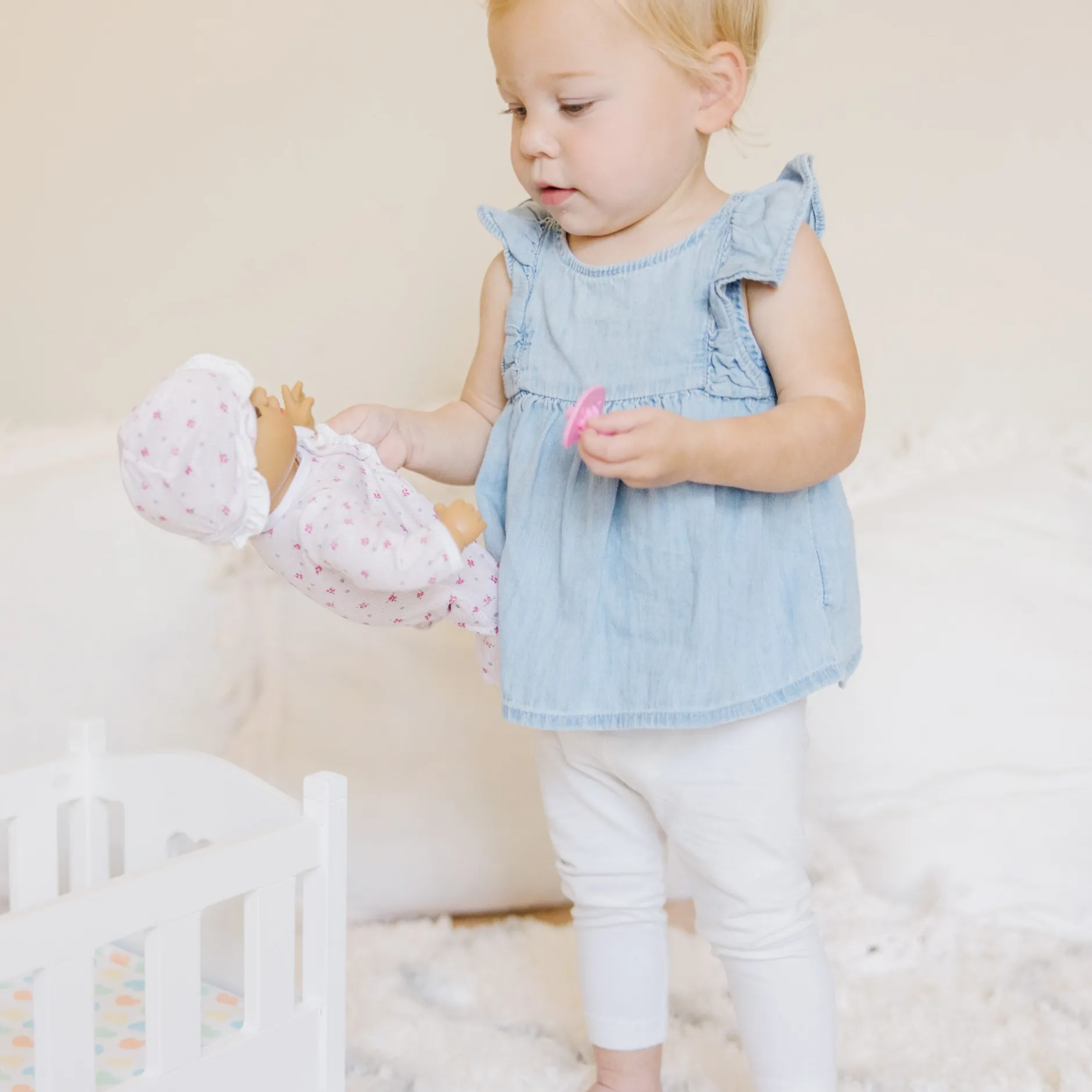 Dolls & Dollhouses>Melissa & Doug Mine to Love Play Cradle