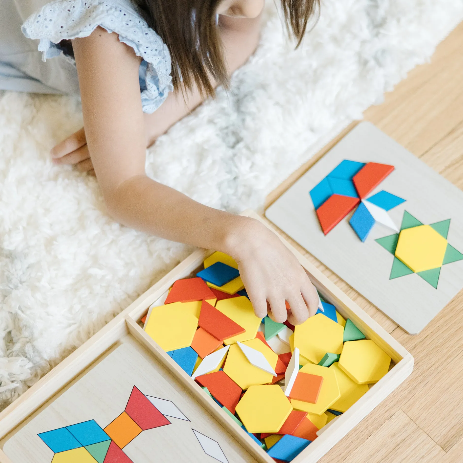 Colors & Shapes>Melissa & Doug Pattern Blocks and Boards