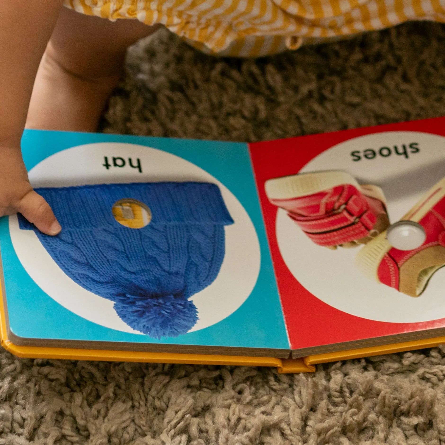 Books>Melissa & Doug Poke-a-Dot: First Colors Board Book