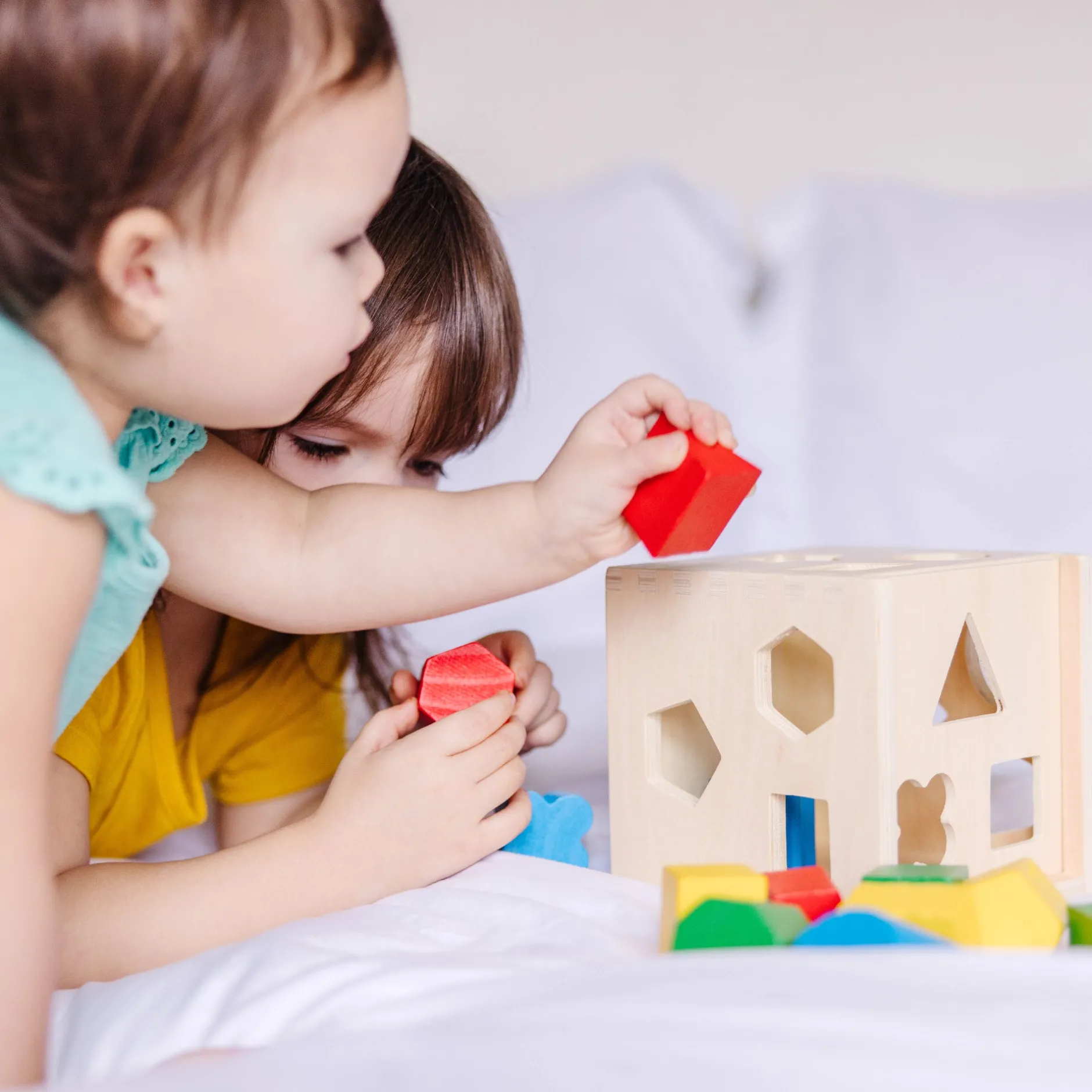Colors & Shapes>Melissa & Doug Shape-Sorting Cube