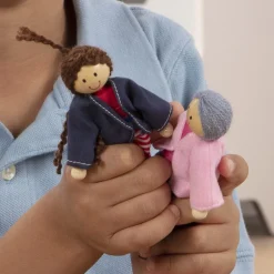 Dolls & Dollhouses><noscript><img width=